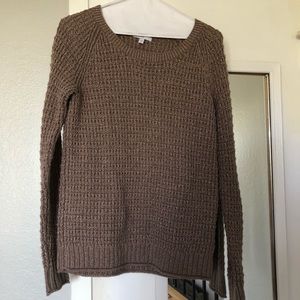Gap sweater